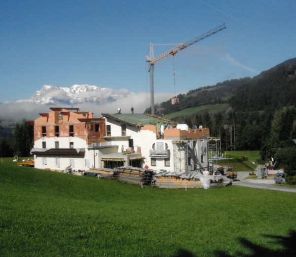 großer Umbau Hotel in Niedernfritz