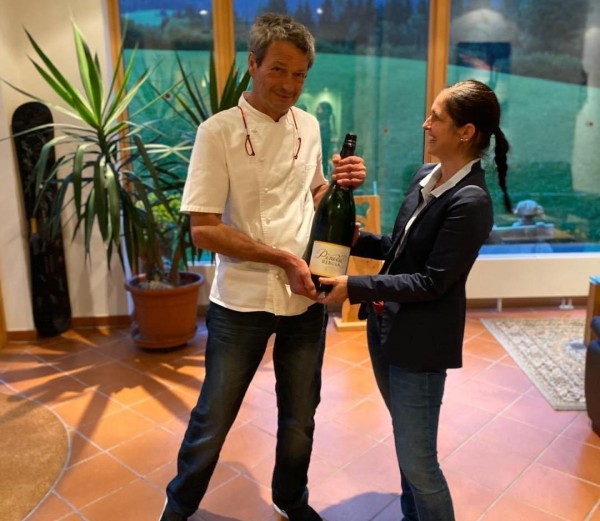 Feierliche Hotelübergabe an Tochter Rebecca