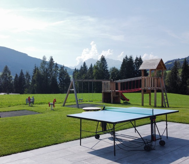 Kinderspielplatz im Grünen 